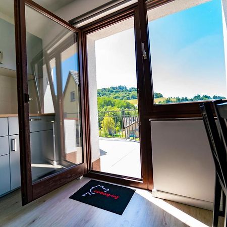 North Loop Rooms Аденау Екстериор снимка